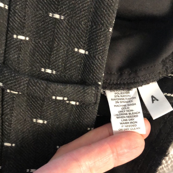 Ann Taylor Loft - Picture 7 of 9